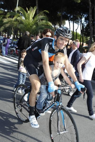 Michael Barry (Sky) gives someone a lift
