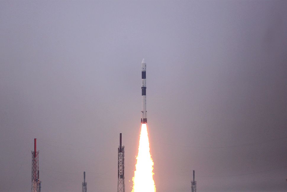 Indian Rocket Launches 31 Satellites Into Space | Space