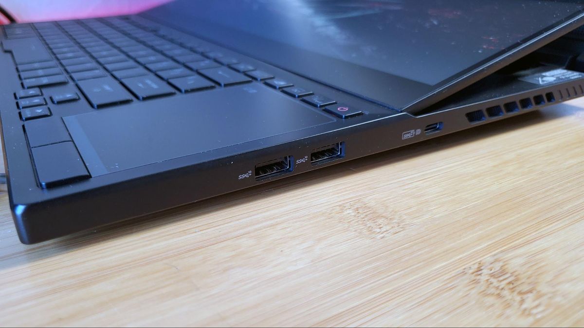 Asus ROG Zephyrus Duo 15 SE GX551