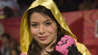 Miranda Cosgrove in iCarly