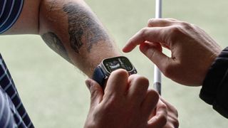 Using the Apple Watch to analyze the golf swing.