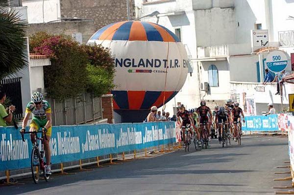 Axel Merckx (Phonak) inside the final 500m, with the break coming back to him