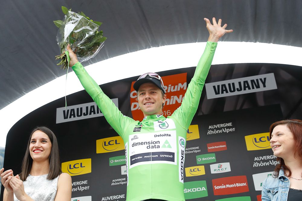 Edvald Boasson Hagen in green on the stage 5 podium at the Criterium du Dauphine