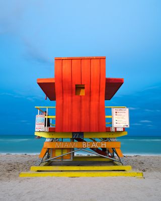red Miami lifeguard tower