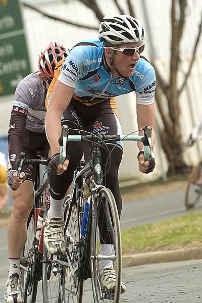Luke Durbridge (Jayco/AIS) goes on the attack in the stage twelve criterium in Merbein.