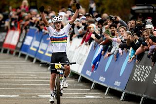 BEAUPRE QUEBEC CANADA OCTOBER 6 Alan Hatherly of South Africa and Team Cannondale Factory Racing wins the Men Elite XCO Cross County race during The UCI Mountain Bike World Cup MontSainteAnne on October 6 2024 in Beaupre Quebec Canada Photo by Billy CeustersGetty Images