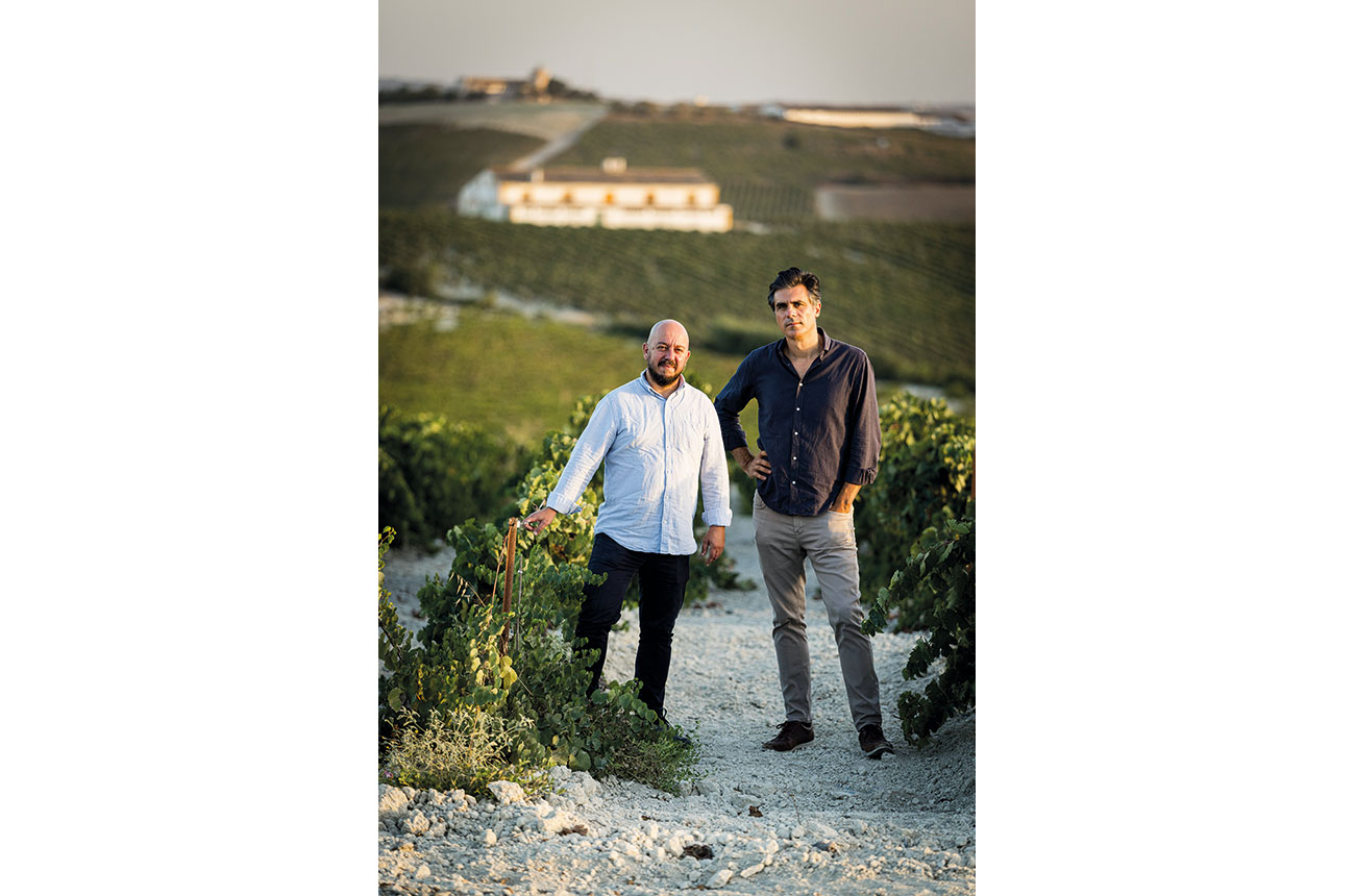 Willy P&amp;eacute;rez and Ramiro Ib&amp;aacute;&amp;ntilde;ez, recipients of the Decanter Rising Star 2026 award