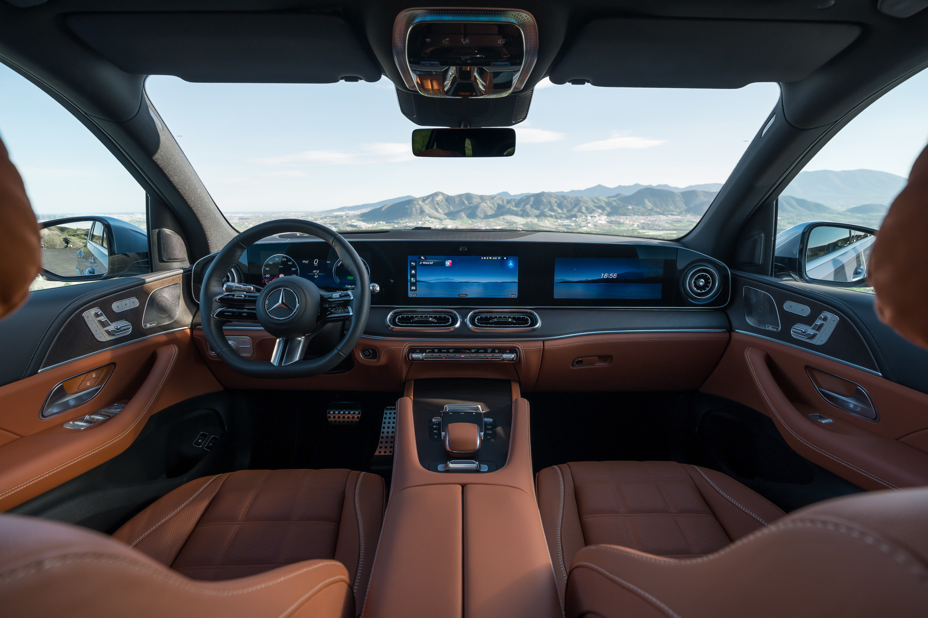 Mercedes-Benz GLE interior