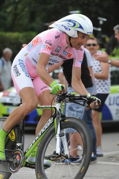 Ivan Basso on his way to overall glory