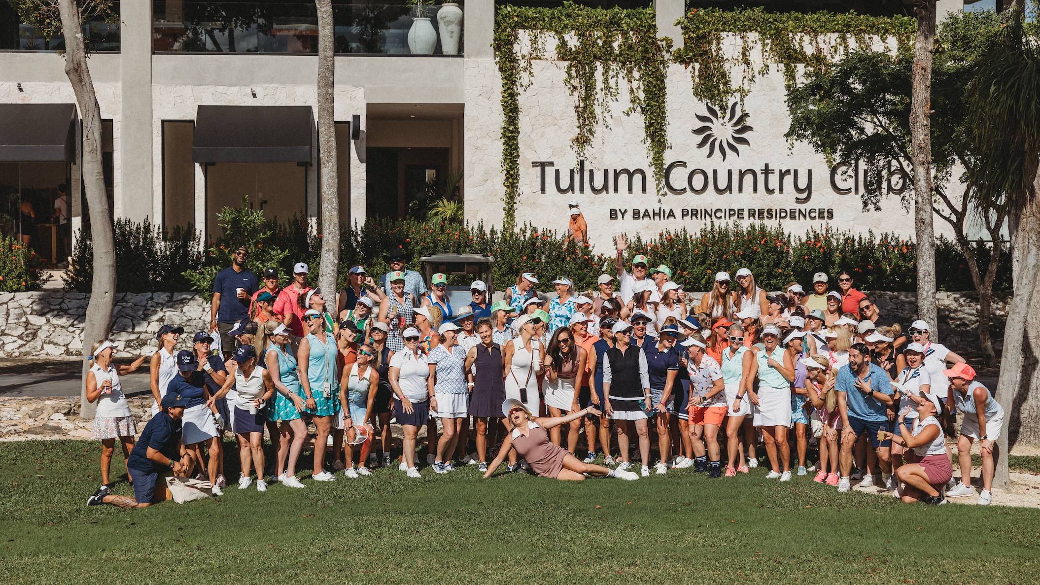 Entitled Tulum women's golf tournament group