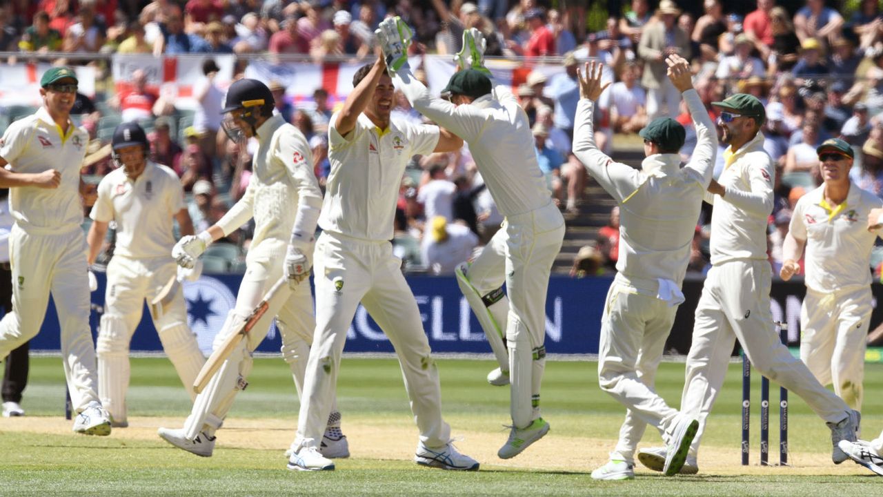 Mitchell Starc Craig Overton Ashes cricket Adelaide