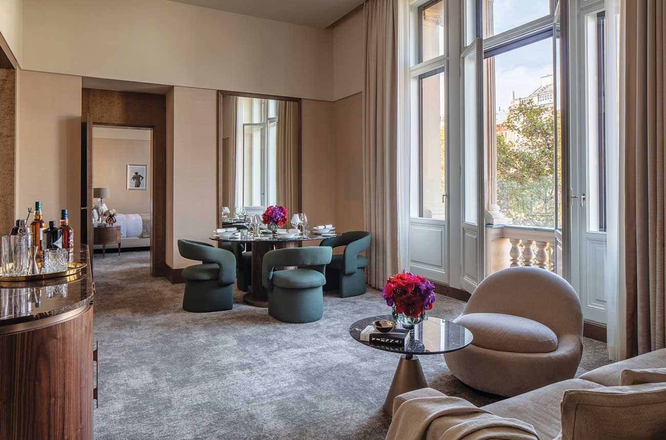 Anantara Palais Hansen suite