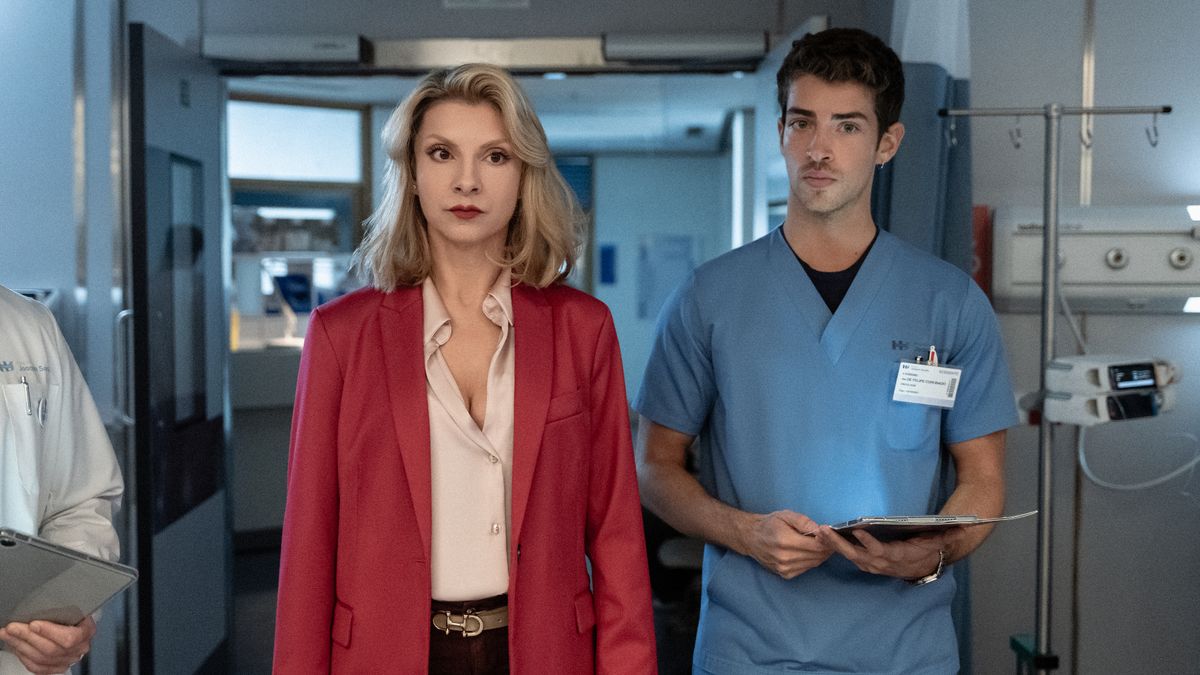 Biel and President Segura stand in the hospital in Breathless episode 2