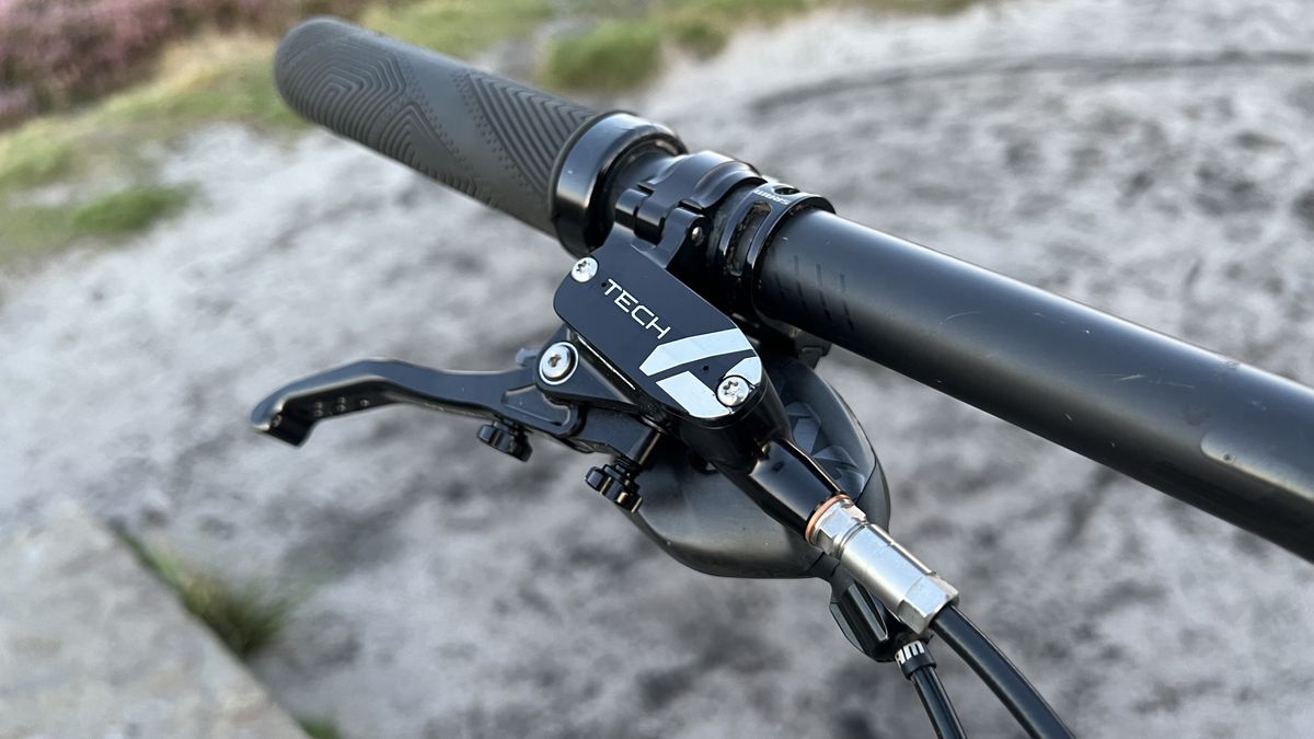Hope Tech 4 E4 Brake Review  Beautiful UK-made stoppers with