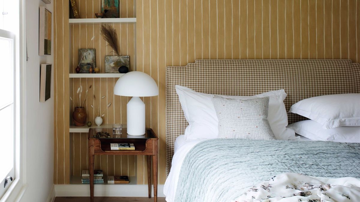 The first thing interior designers notice in a bedroom |