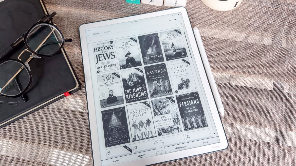 Book covers displayed on the 3rd generation Kindle Scribe library tab