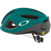 Oakley ARO3 Helmet: £153