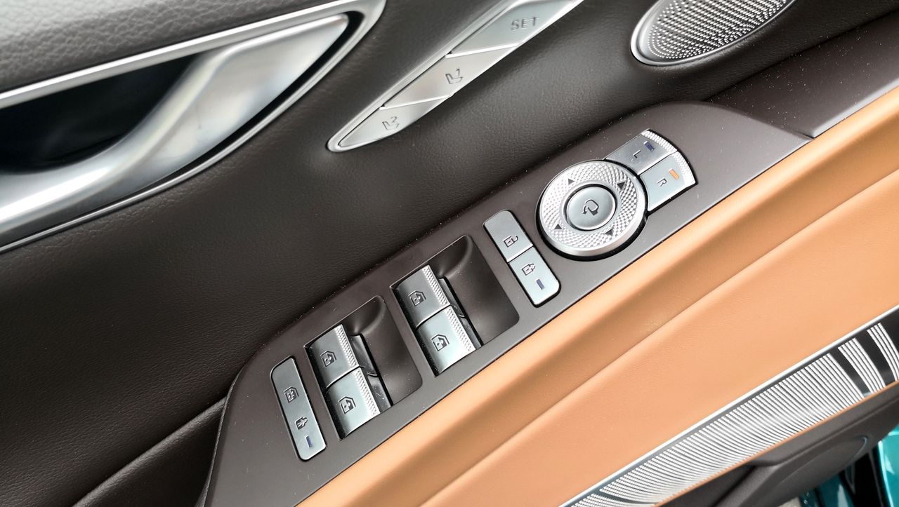 Genesis Electrified G80