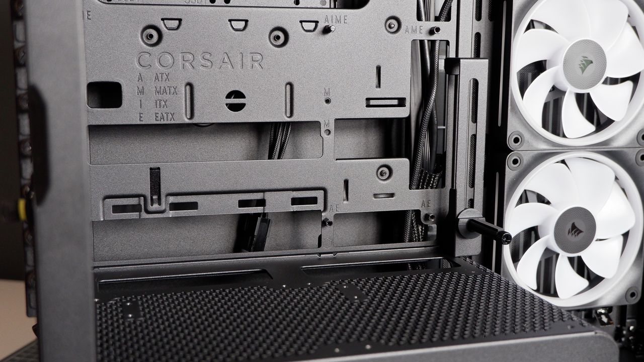 Corsair Frame 4500X ATX PC case throughout a PC build for testing.