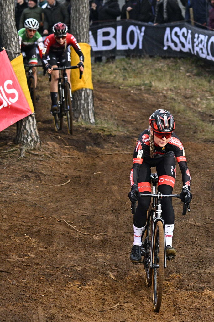 Ceylin Del Carmen Alvarado Wins Superprestige Heusden-Zolder 2022 ...