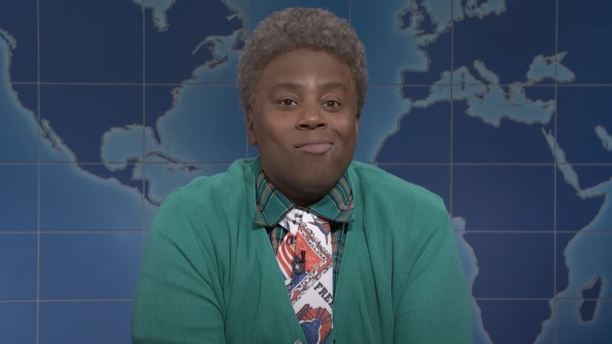 Kenan Thompson as Michael Che&#039;s neighbor Willie in Saturday Night Live Weekend Update