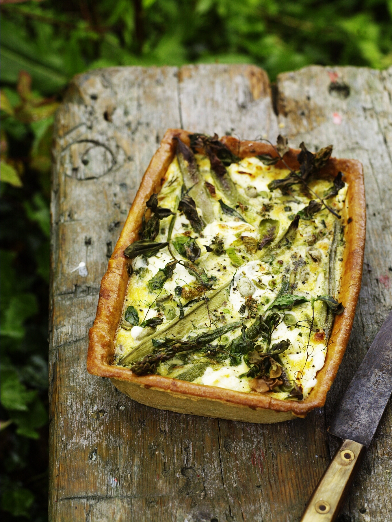 Vegetable, herb and goat&#039;s cheese pastry tart