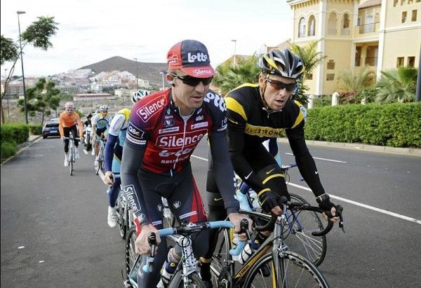 Armstrong and Popovych are reunited
