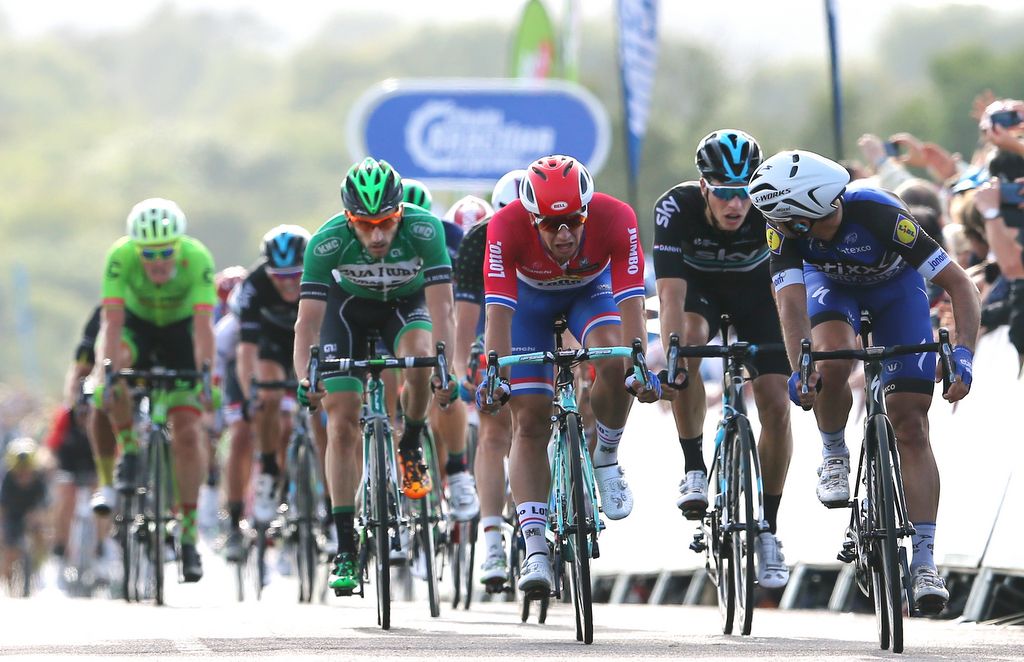 Maximiliano Richeze (Etixx-Quick-Step) looks back after winning the sprint