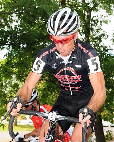 Jonathan Page (Planet Bike) climbing after his misfortune.