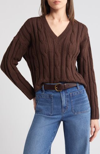 Sweater Pendek Leher V Rajutan Kabel