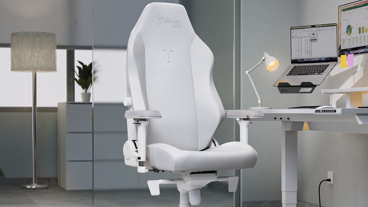 Image of the Secretlab TITAN Evo NanoGen Edition in white, setup in a light office.