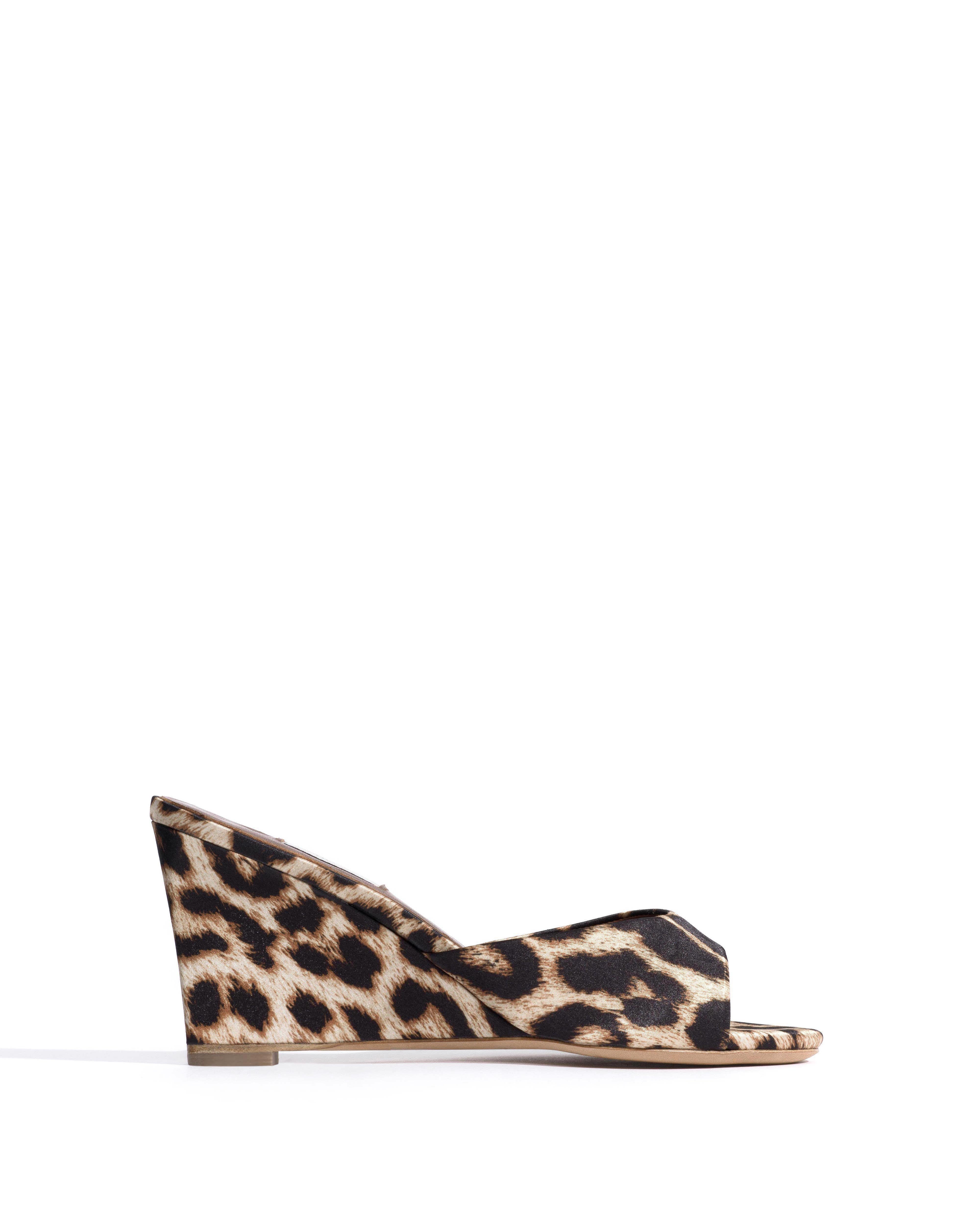 Gwen 75 Wedge Satin Print Leopard