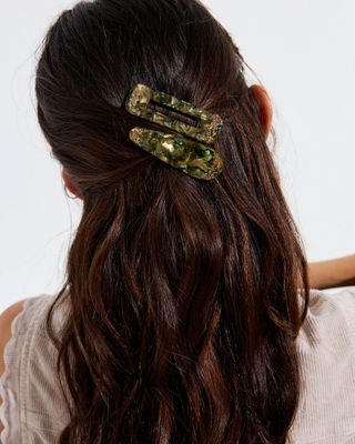 Edie Green Resin Mismatch Hair Clips Set of Two | Oliver Bonas