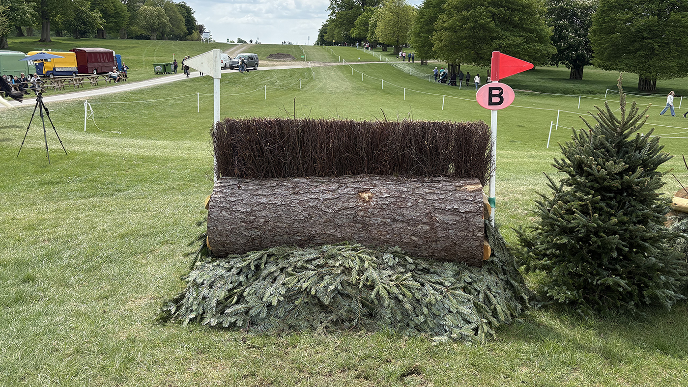 100Fence10b