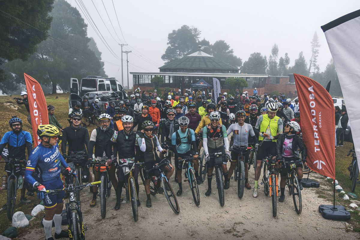 Mass roll out for 2024 Transcordilleras, non-stop riders with eight-day stage race riders