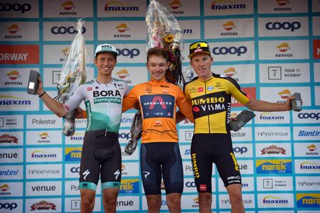 Ethan Hayter (Ineos Grenadiers) atop the podium with Ide Schelling and Mike Teunissen