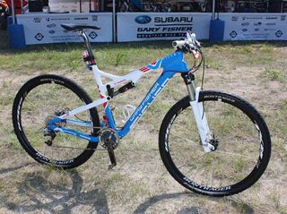 Current US national champion Jeremy Horgan-Kobelski (Subaru-Gary Fisher) is racing on this custom-painted Gary Fisher Superfly 100.