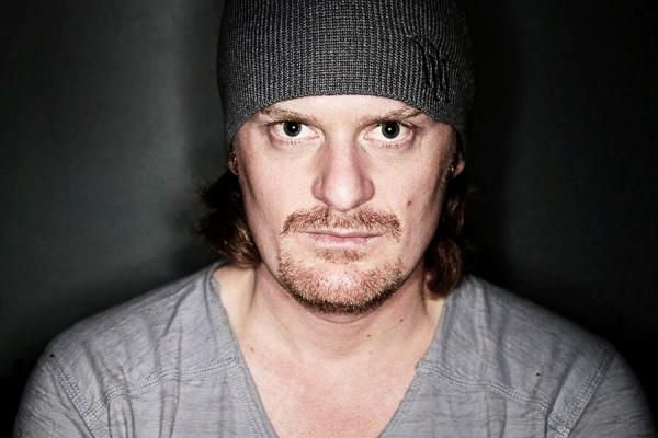 The host with the most, Mr. Floyd Landis
