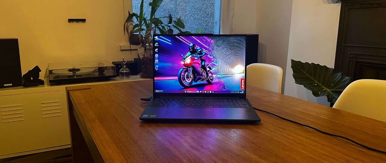 Lenovo Yoga Pro 9i Gen 10 Aura Edition
