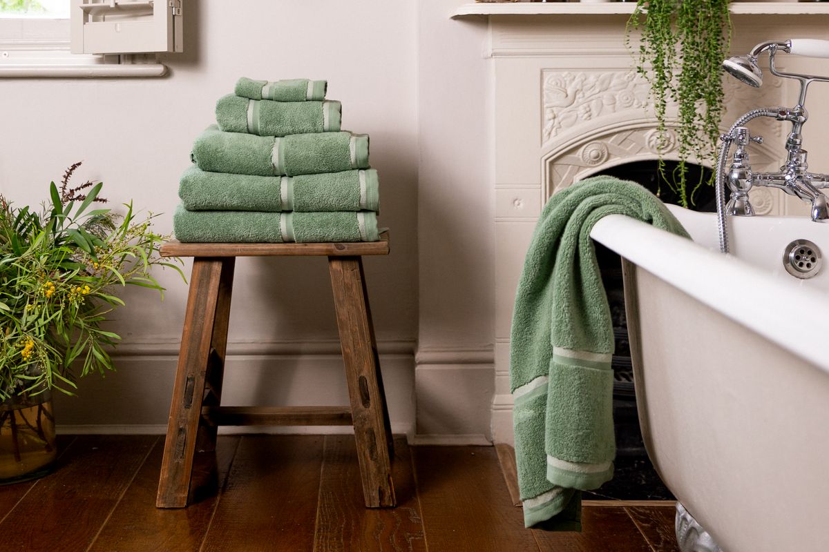 How to keep towels smelling fresh - 6 expert tips to avoid musty odors and achieve a spa-like feel