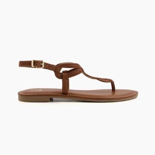 dune sandals for a capsule wardrobe