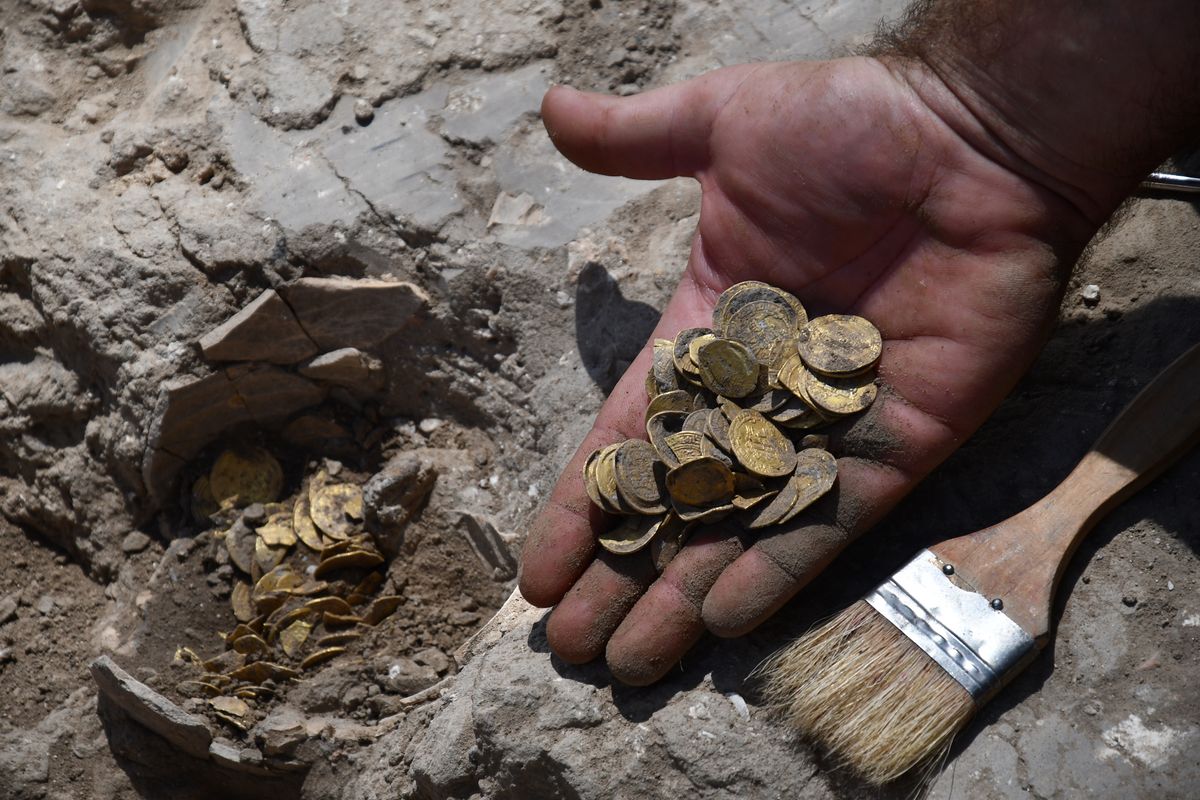 Stash of pure 24 karat gold coins unearthed in Israel Live Science