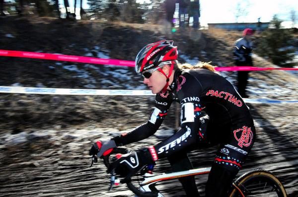 Katie Compton (Planet Bike) opening up a lead.