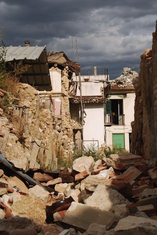 2009 L'Aquila quake in Italy.