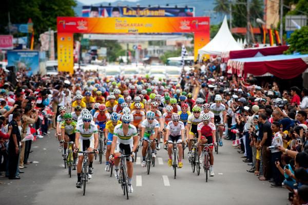 Tour de Singkarak 2012 starts from Payakumbuh, west Sumatra in Indonesia