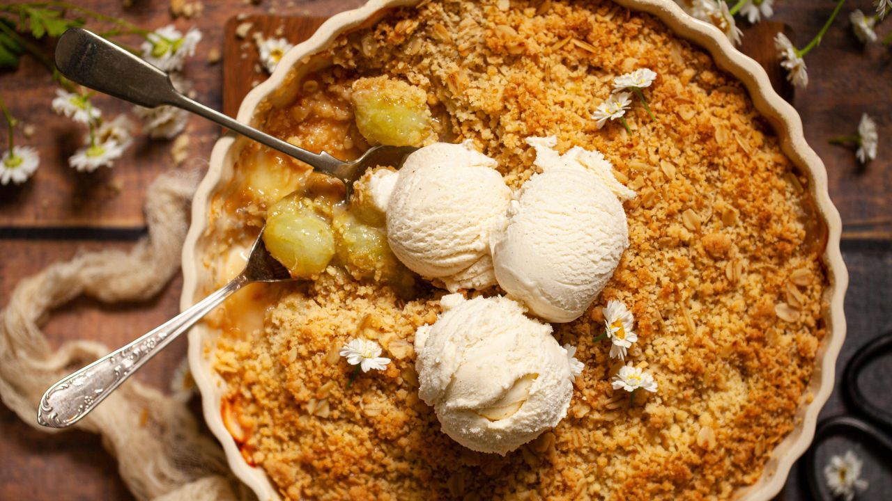 gooseberry crumble