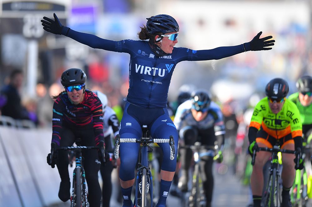Christina Siggaard wins Omloop Het Nieuwsblad Women Elite