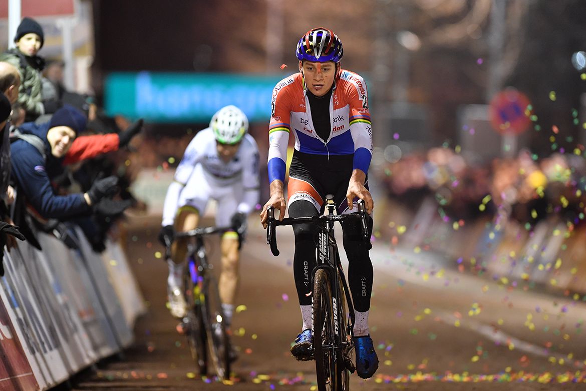 Mathieu van der Poel tops Wout Van Aert to win in Diegem