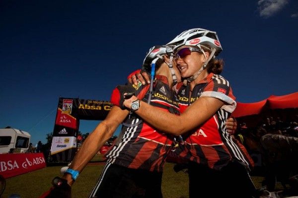Ladies overall and stage winners Hanlie Booyens and Sharon Laws