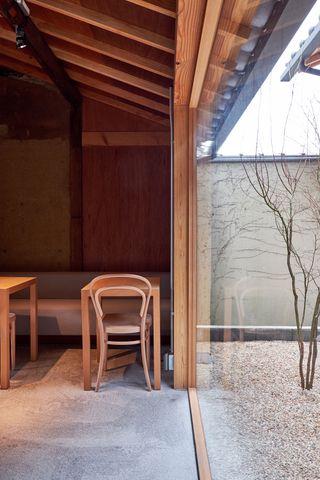 Outside blends seamlessly with in, at Blue Bottle Coffee’s first Kyoto outpost
